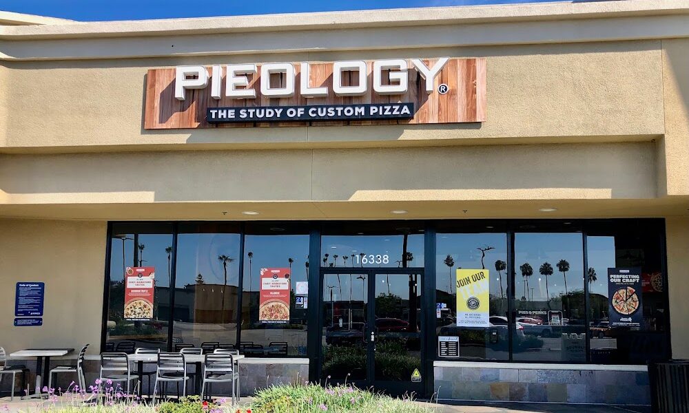 Pieology Huntington Beach/Westminster